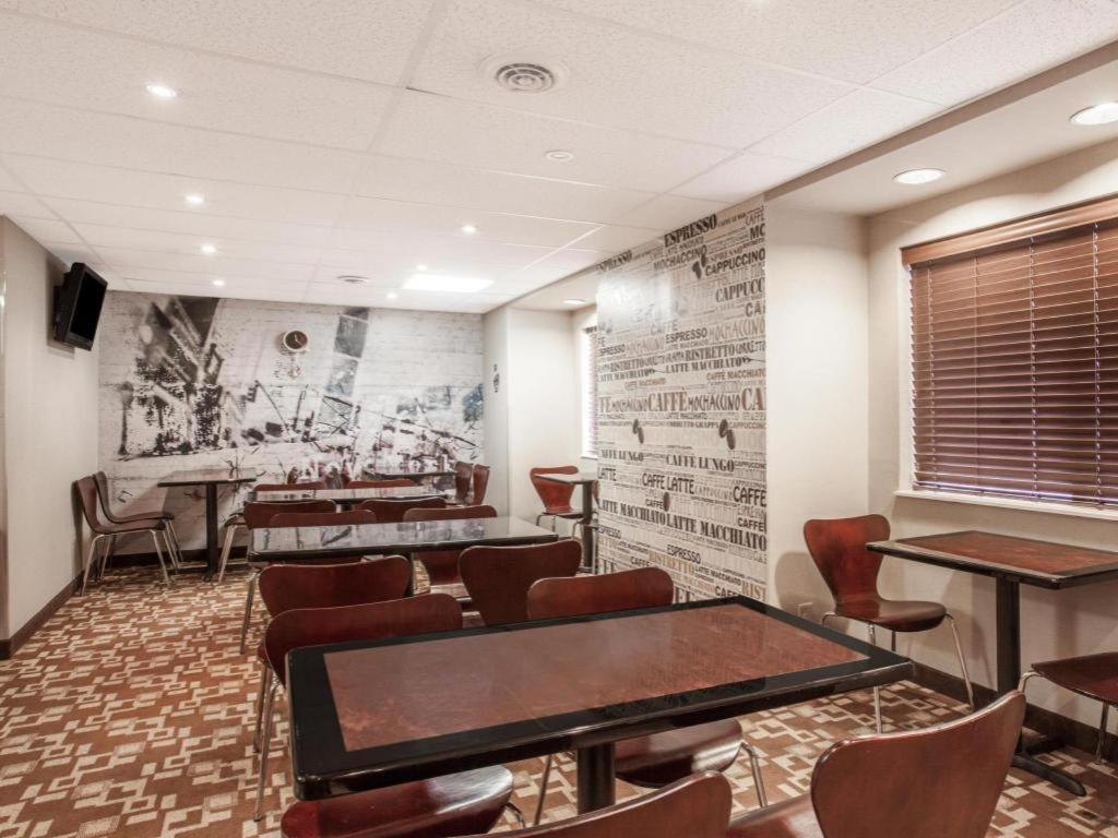 Super 8 By Wyndham Schenectady - Albany Area Hotel Bagian luar foto