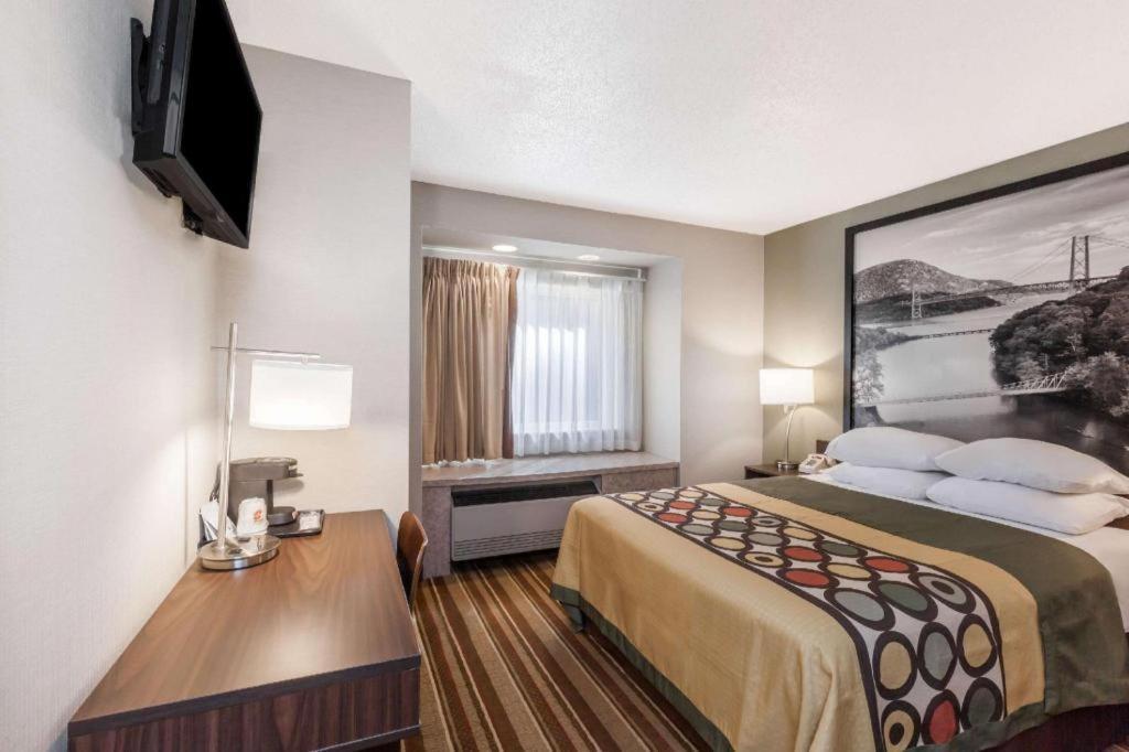 Super 8 By Wyndham Schenectady - Albany Area Hotel Bagian luar foto