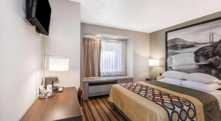 Super 8 By Wyndham Schenectady - Albany Area Hotel Bagian luar foto